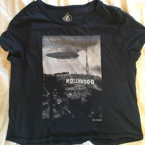 black Volcom cropped t-shirt